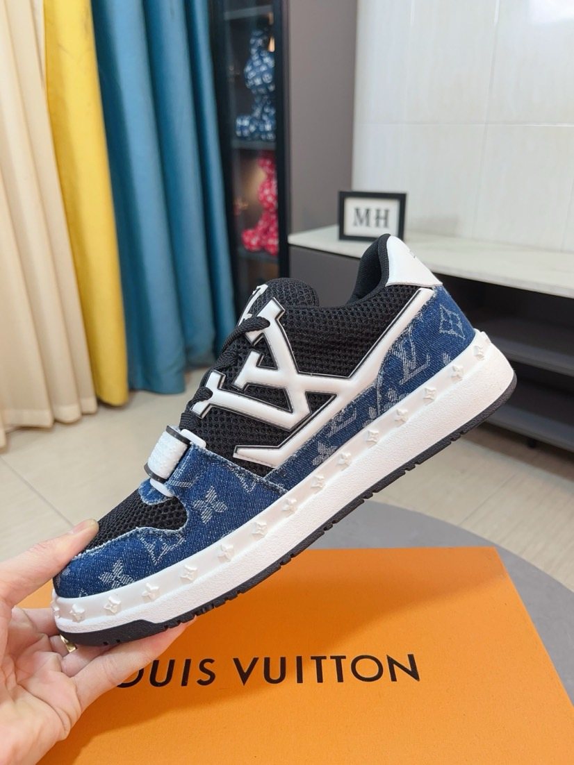 Louis Vuitton Patterned Panel Low-Top Sneakers